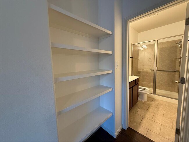 Building Photo - 11409 Lost Maples Trail