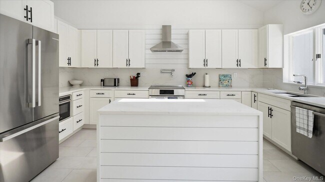 Foto del edificio - 7 Midhampton Ct