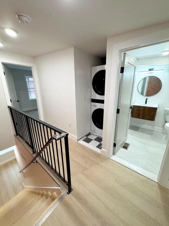 Foto del edificio - 118 E Huntingdon St