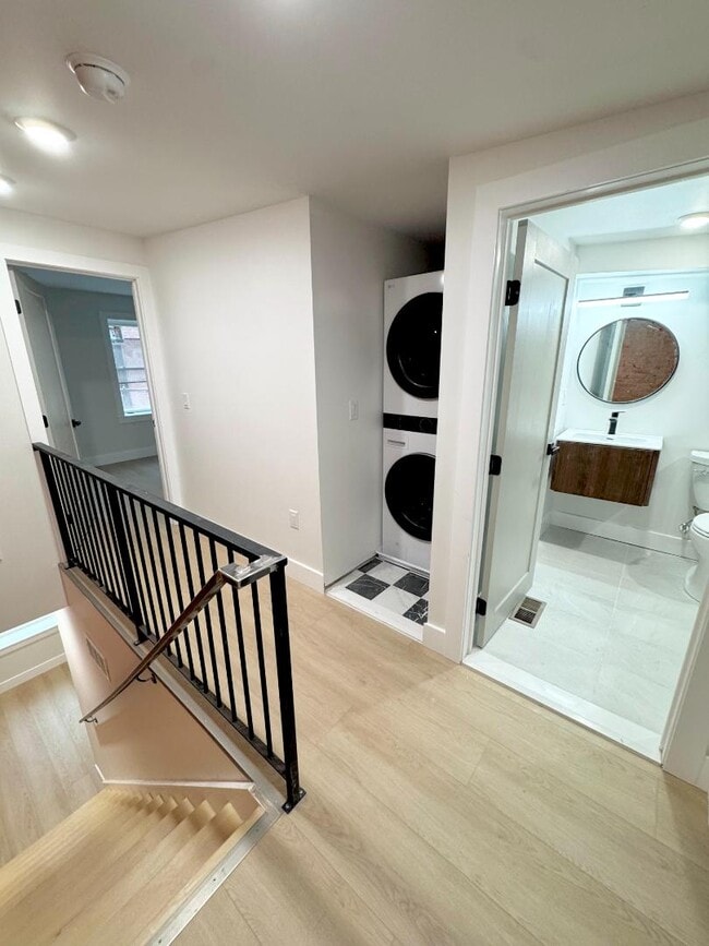 Photo - 118 E Huntingdon St Apartment