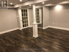 Building Photo - 3837 Coachman Cir