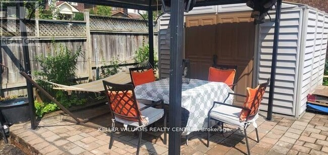 Building Photo - 17 Oak Park Ave