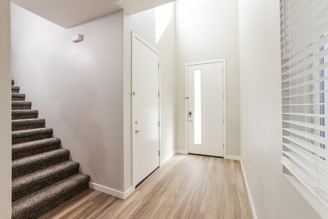 Foto del edificio - 14251 N 7th St