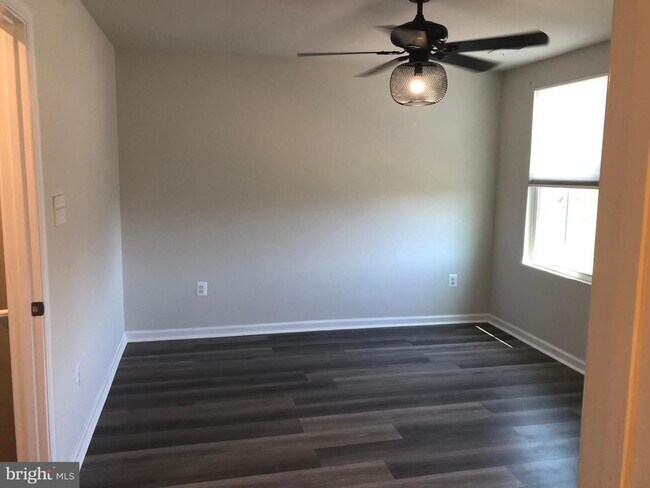 Foto del edificio - 46350 Creeping Primrose Ln