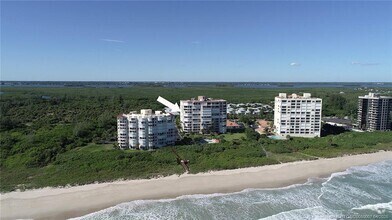 Building Photo - 3880 N Hwy A1A