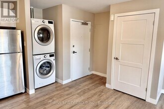 Building Photo - 1277 Commissioners Rd W