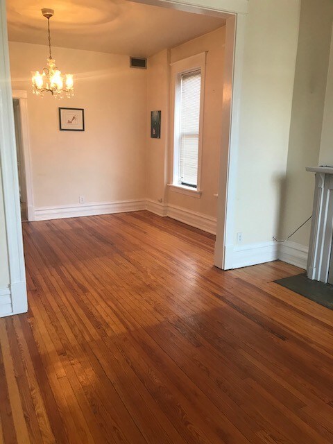 Foto del edificio - 3358 N Ashland Ave