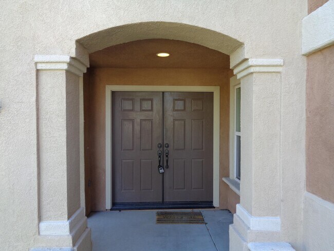 Building Photo - 43218 Fanchon Ave