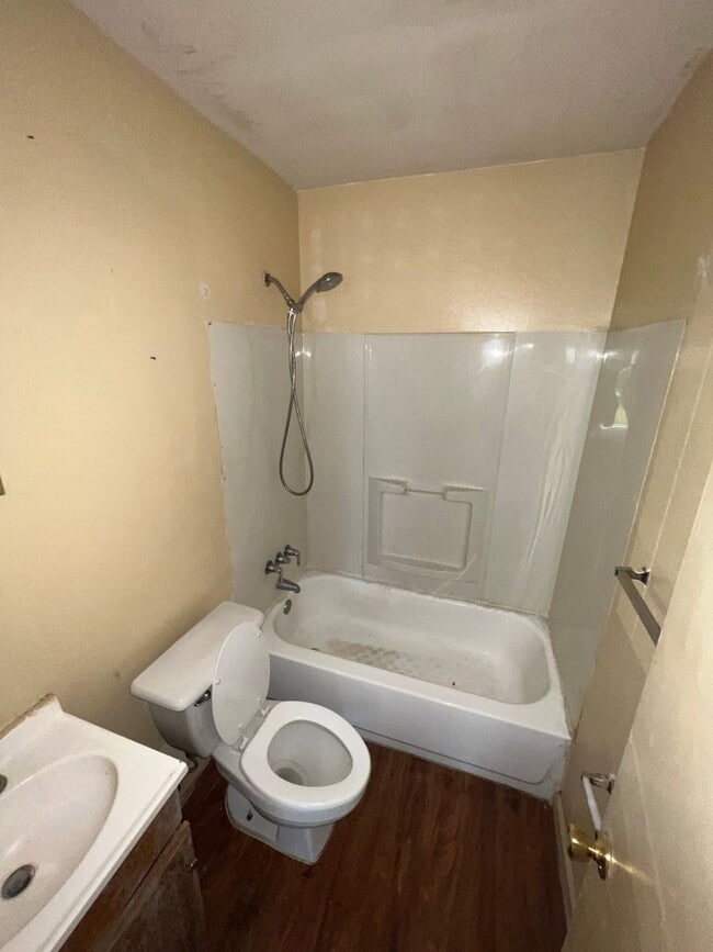 Foto del edificio - 1830 Lyons St