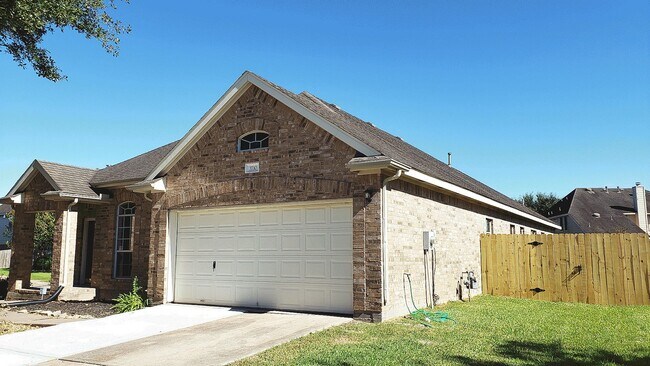 Foto del edificio - 3710 Ransom Rd