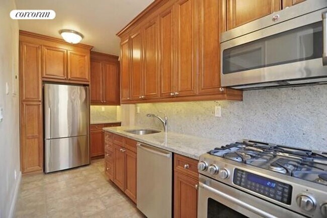 Building Photo - 134 W 93rd St