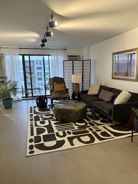 Foto del edificio - 131 Coolidge Ave