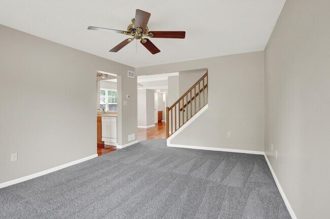 Foto del edificio - $1,750 Derry Twp School townhome for rent