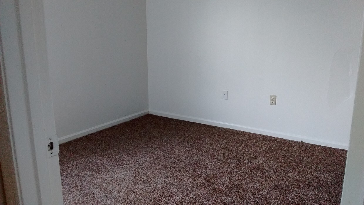 4878 Bemiss Rd Unit E2, Valdosta, GA 31605 Apartment for Rent in