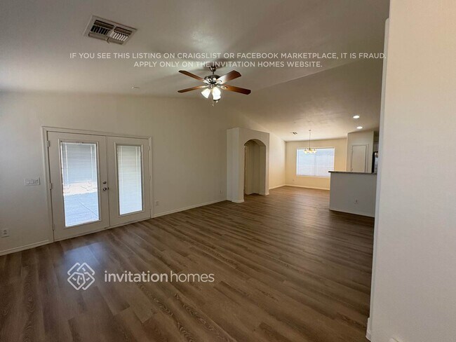 Building Photo - 3937 N 125th Dr