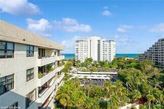 Building Photo - 170 Ocean Ln Dr