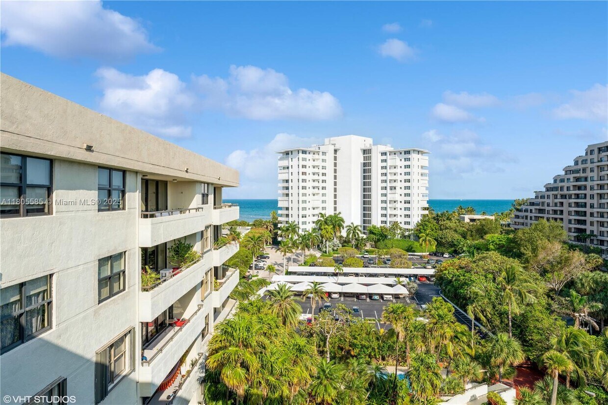 Foto principal - 170 Ocean Ln Dr