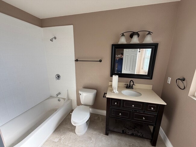 Foto del edificio - Beautiful Remodeled Craftsman Home - RENT ME!