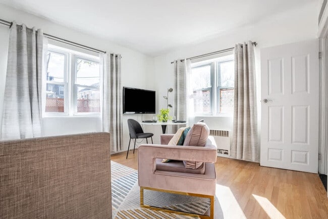 Foto del edificio - 39-39 55th St