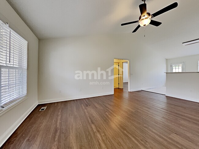 Foto del edificio - 1234 Piney Church Rd