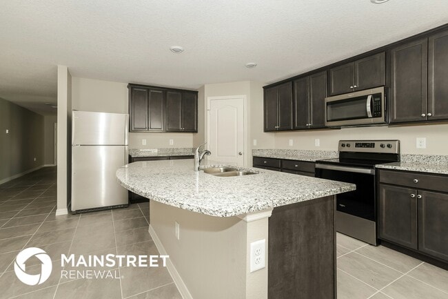 Building Photo - 123 Violet Ct