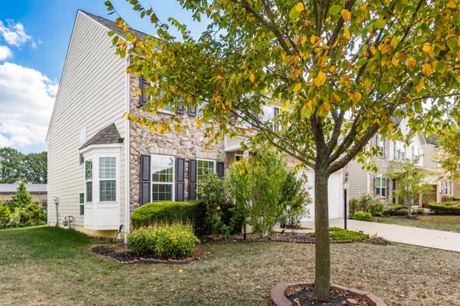 Building Photo - 6267 Brandon Dr