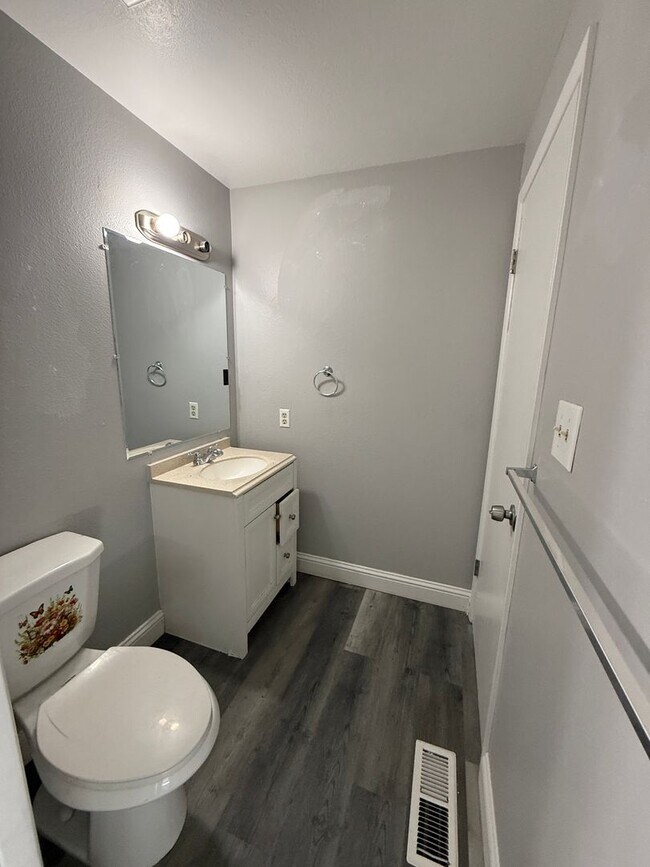 Foto del edificio - 2171 Rock Blvd