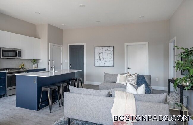 Foto del edificio - 656 Saratoga St