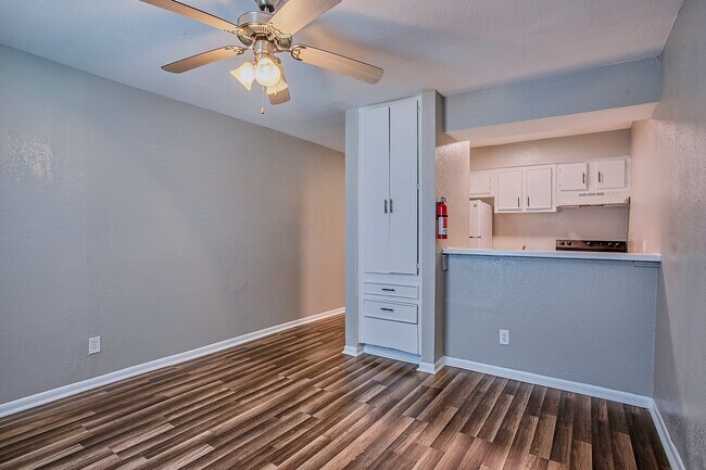 Foto del edificio - 1423 Hawthorne St