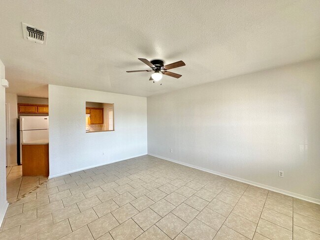 Foto del edificio - 2608 Seabiscuit Dr