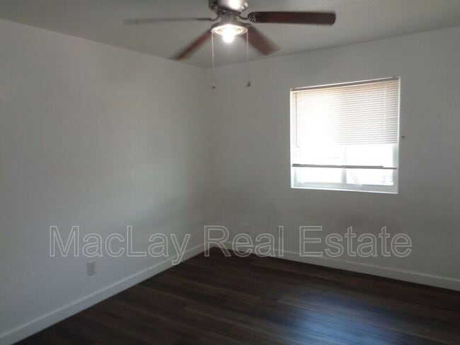 Building Photo - 2918 E Roeser Rd