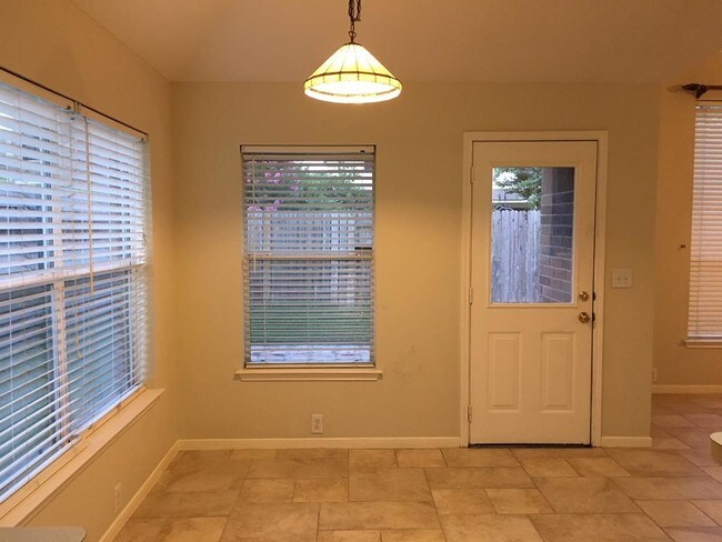 Foto del edificio - 3118 Silver Cedar Trail