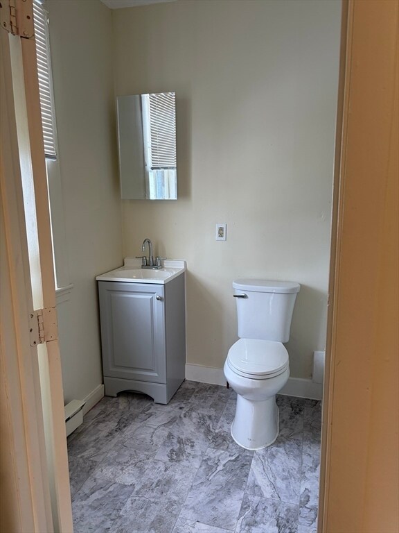 Building Photo - 90 Bacon St