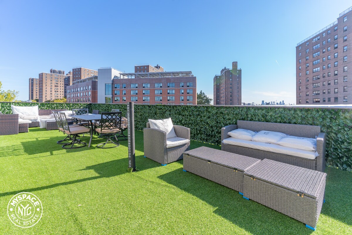 555 E 137th St Unit PH1, The Bronx, NY 10454 Apartment for Rent in