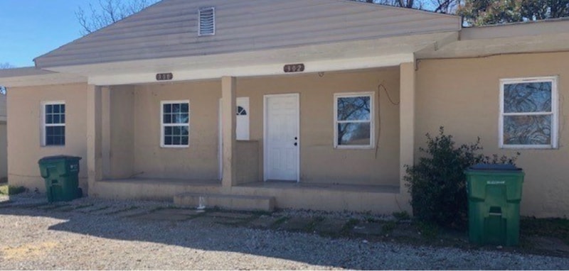 Foto principal - 302 W Wood St