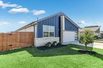 Building Photo - 14409 Cantarra Dr