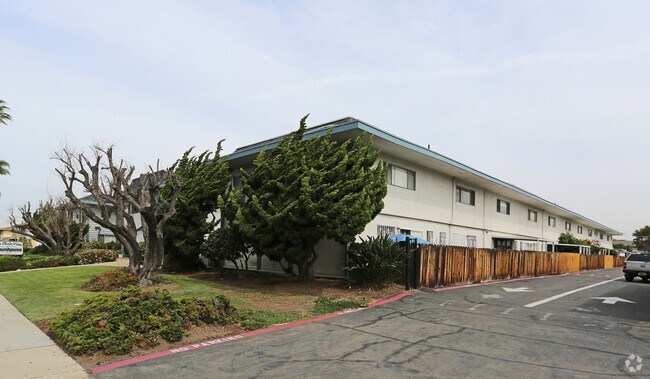 Building Photo - The Chula Vista Townhouse