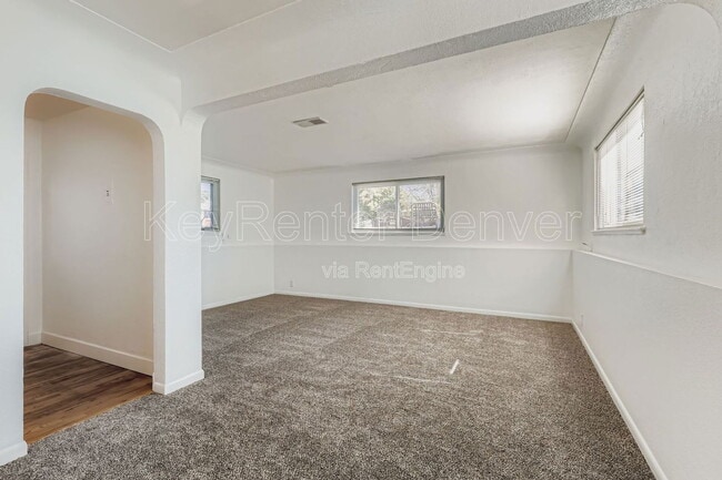 Foto del edificio - 3249 Steele St