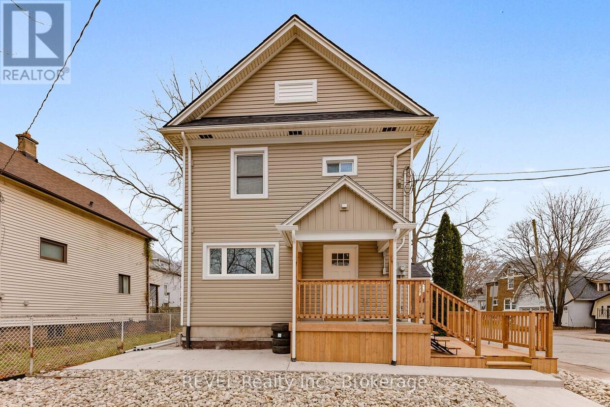 Primary Photo - 4747 Cookman Crescent