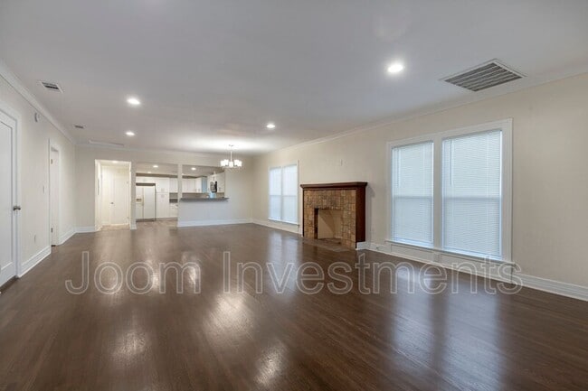 Foto del edificio - 912 N Stoneman Ave