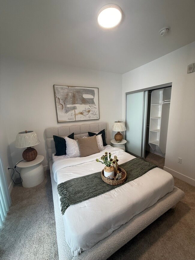 Foto del edificio - 239 S Marengo Ave