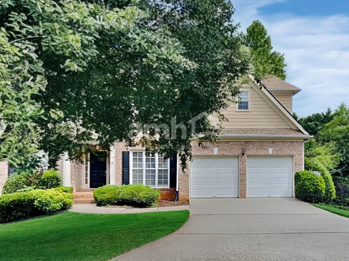 Primary Photo - 956 Chippewa Oak Dr