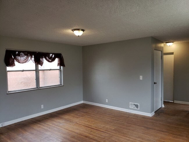Foto del edificio - 4702 E 36th St