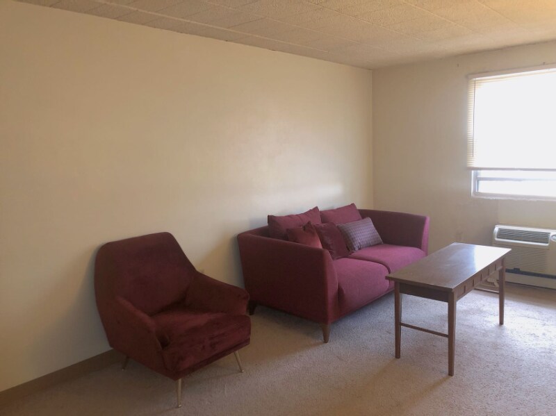 Foto principal - 1013 S Allen St