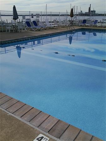 Building Photo - 700 Shore Dr