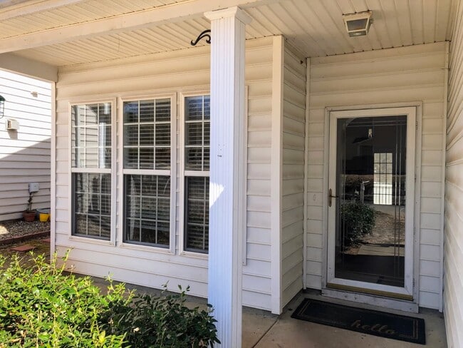 Building Photo - 1409 Crimson Creek Dr