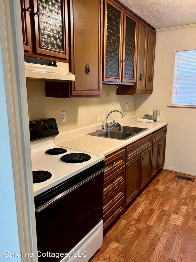 Foto del edificio - 2 br, 1 bath House - 1730 C Upper Ridgewood