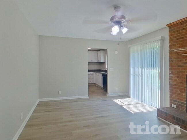 Foto del edificio - 839 Lundy Ln