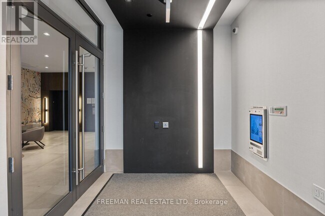 Photo du bâtiment - 480 Wilson Ave