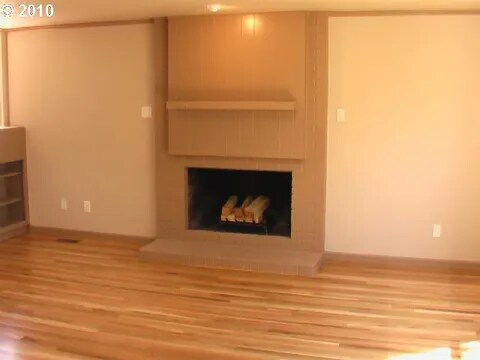 Building Photo - 9085 SW Monterey Pl